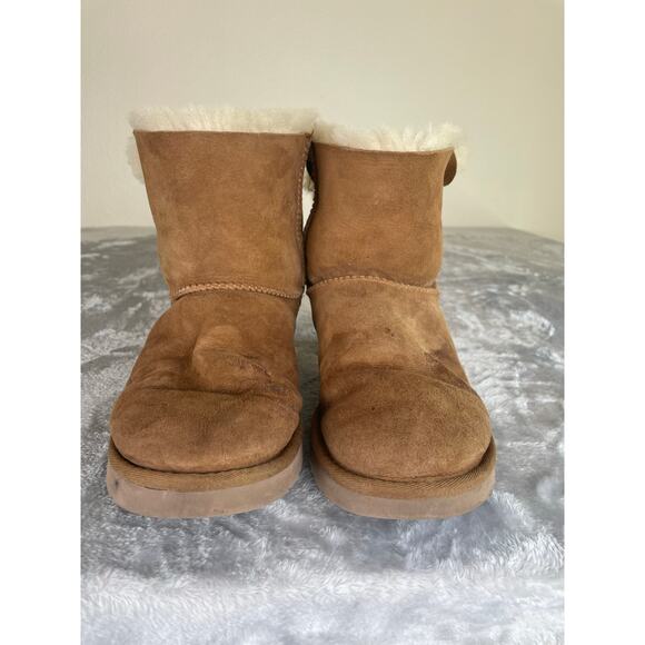 Ugg Womens Boots Sz 8 Mini Bailey Bow Suede Chestnut Slip On Sheepskin Brown - Picture 3 of 10